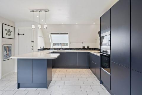 3 bedroom barn conversion for sale, Essex Yard, Wingrave