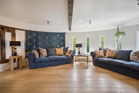 3 bedroom barn conversion for sale, Essex Yard, Wingrave