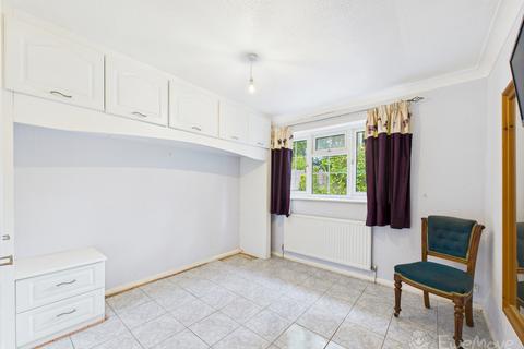 1 Dene Close, Bordon, GU35 0DA