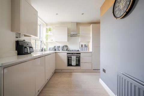 2 bedroom apartment for sale, Greenwich Court, Windsor
