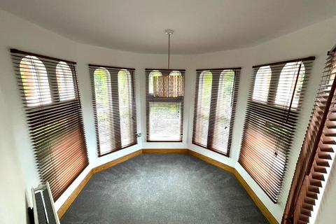 2 bedroom flat for sale, The Lodge, Lucknow Road, NG3