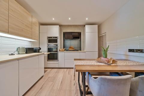 61 Woolwich Road, Bexleyheath, DA7 4HT