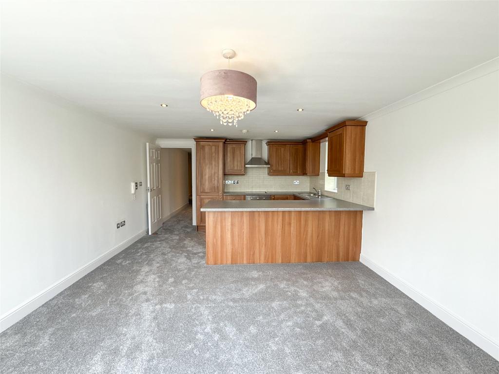 Lounge/Kitchen
