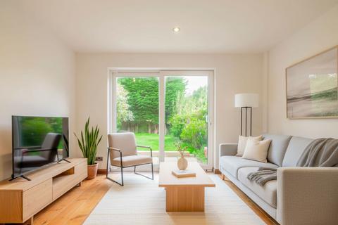 1 Althorpe Close, Hockley, SS5 4XF
