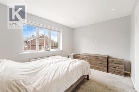 34 Pemberley Chase, West Ewell, Epsom, KT19 9LL