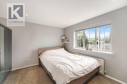 34 Pemberley Chase, West Ewell, Epsom, KT19 9LL