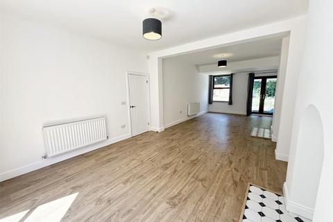4 bedroom semi-detached house for sale, Thornhill Road, Streetly, Sutton Coldfield