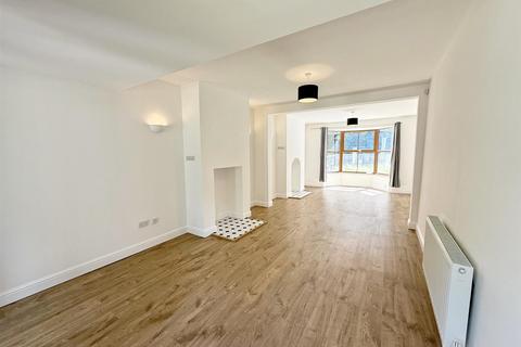 4 bedroom semi-detached house for sale, Thornhill Road, Streetly, Sutton Coldfield