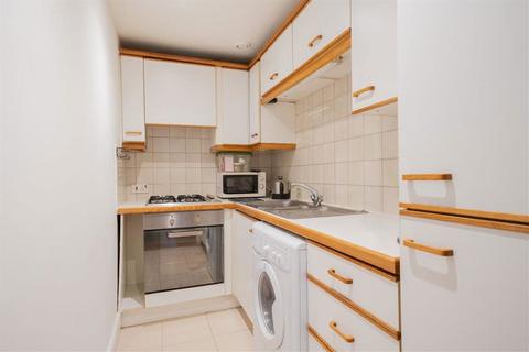 Studio for sale, Hyde Park Gate, London SW7