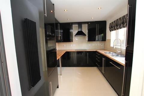 undefined, Silver Birch Close, Bolton BL6