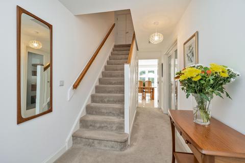 18 Blackchapel Road, Edinburgh, EH15 3QU