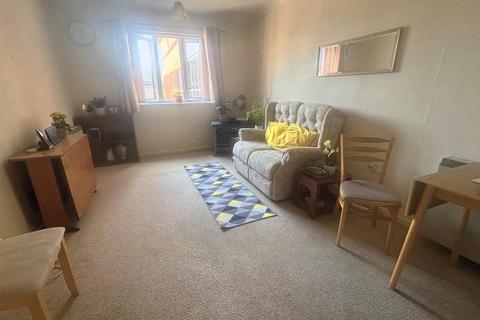 2 bedroom flat for sale, Birnbeck Court, Weston-Super-Mare BS23
