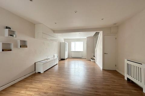 181 Upper Bridge Road, Chelmsford, CM2 0AY