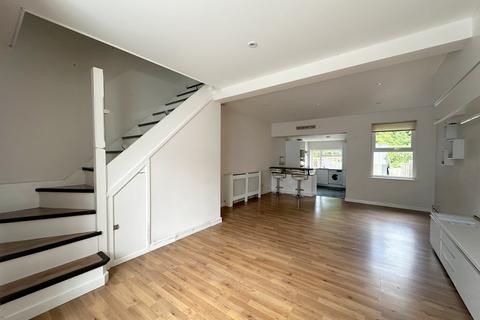 181 Upper Bridge Road, Chelmsford, CM2 0AY