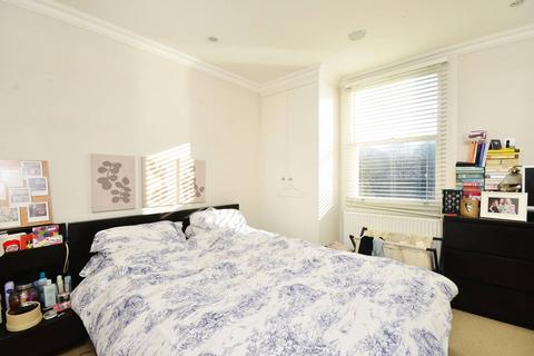 2 bedroom flat for sale, Windmill Road, Wandsworth Common, London, SW18