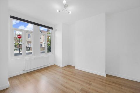 2 bedroom flat for sale, Oldfield Road, London