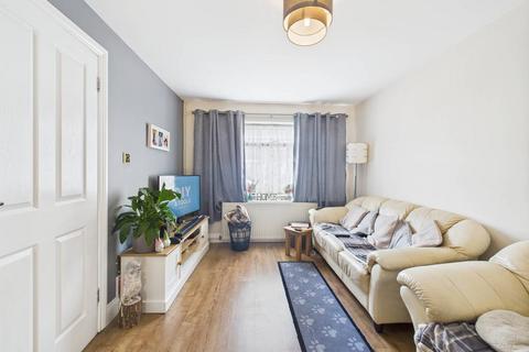3 bedroom terraced house for sale, Nursery Close, Feltham, Middlesex, TW14