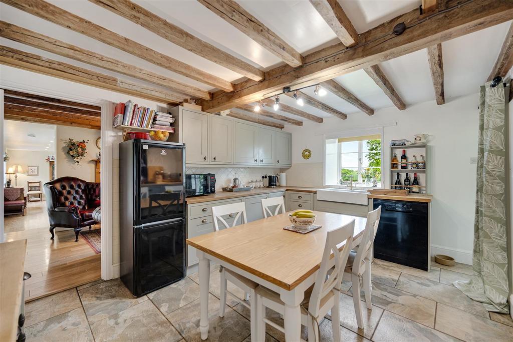Kithcen/breakfast room
