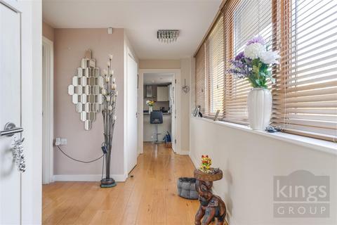 undefined, New Pond Street, Newhall