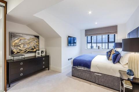 2 bedroom penthouse to rent, Rainville Road, London W6