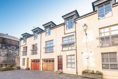 3 bedroom house for sale, 30 Old Tolbooth Wynd, Old Town, Edinburgh, EH8