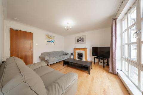 3 bedroom house for sale, 30 Old Tolbooth Wynd, Old Town, Edinburgh, EH8