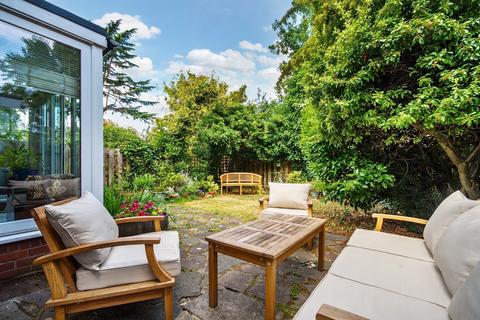 4 bedroom detached house for sale, Bell Meadow, Crystal Palace, London, SE19