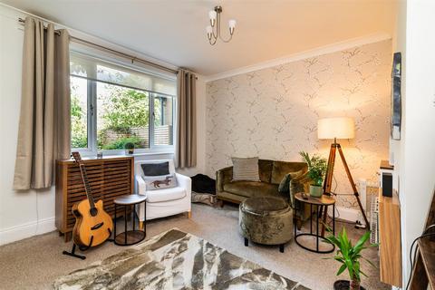 2 bedroom end of terrace house for sale, Trenchard Close, Newton