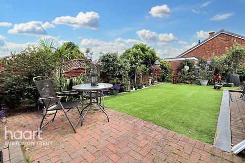 51 Henhurst Ridge, Burton-on-trent, DE13 9TH