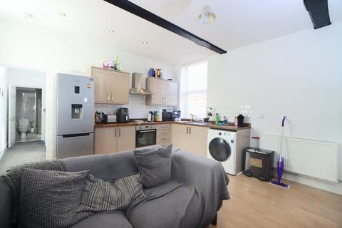 2 bedroom flat for sale, Plimsoll Street, Kidderminster, DY11