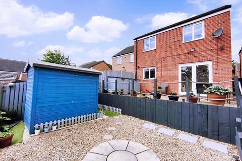 4 bedroom detached house for sale, Kestrel Road, Redbrook S75 1AL
