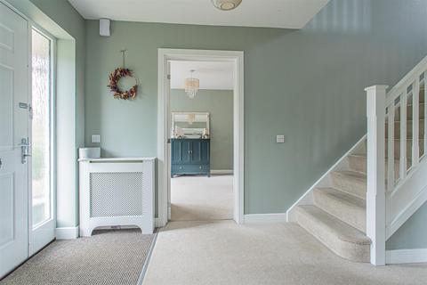 2 Duke Crescent, Corsham, SN13 0ER
