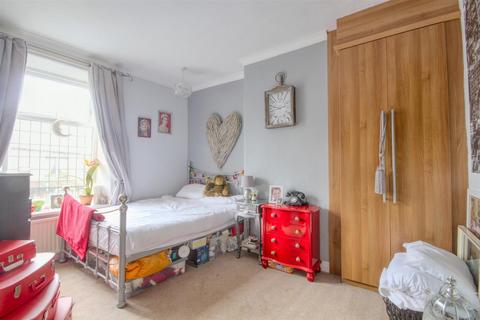 12 School Lane, Earby, Barnoldswick, BB18 6QF