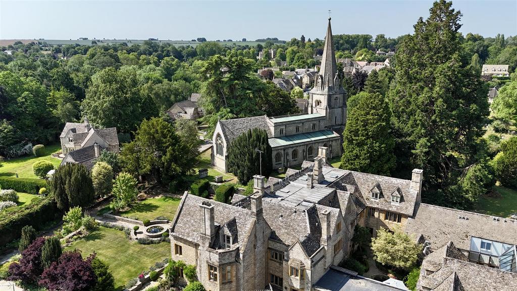 Prebendal Court with the Church in the background.