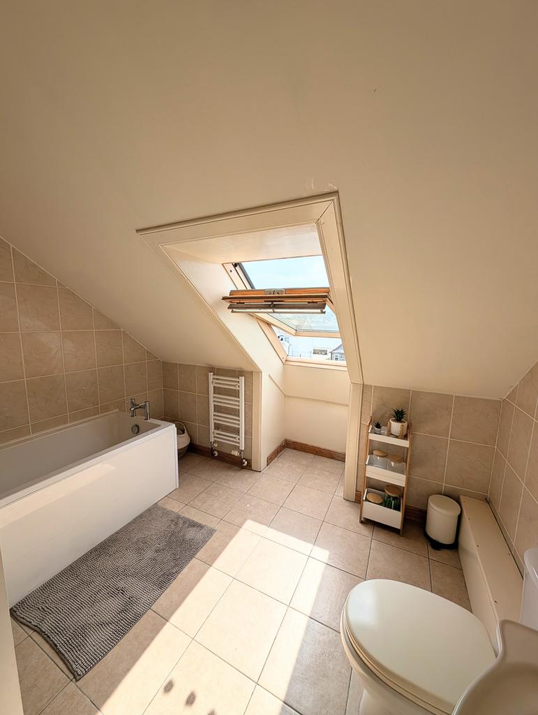 2nd bathroom