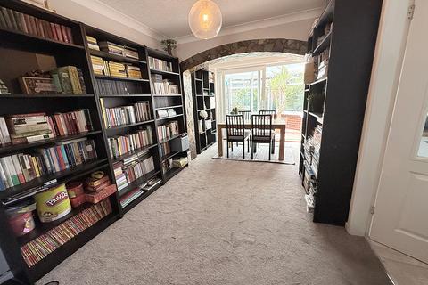 22 Ipswich Crescent, Birmingham, B42 1LY
