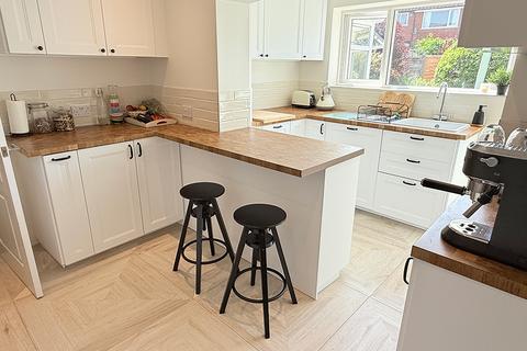 22 Ipswich Crescent, Birmingham, B42 1LY