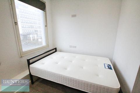 1 bedroom in a house share to rent, Colonnade House, Sunbridge Road, Bradford, West Yorkshire, BD1