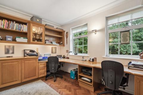 5 bedroom detached house for sale, Windsor Road, Gerrards Cross, Buckinghamshire, SL9