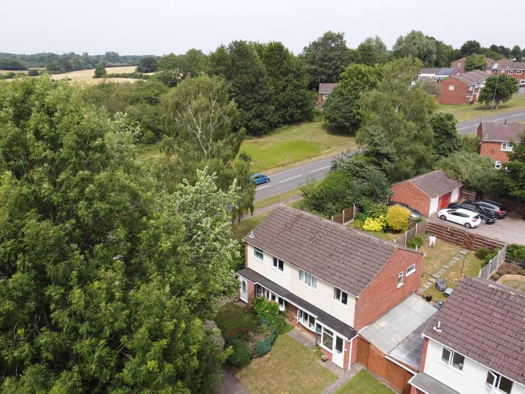 16 Twycross Walk aerial-2.jpg