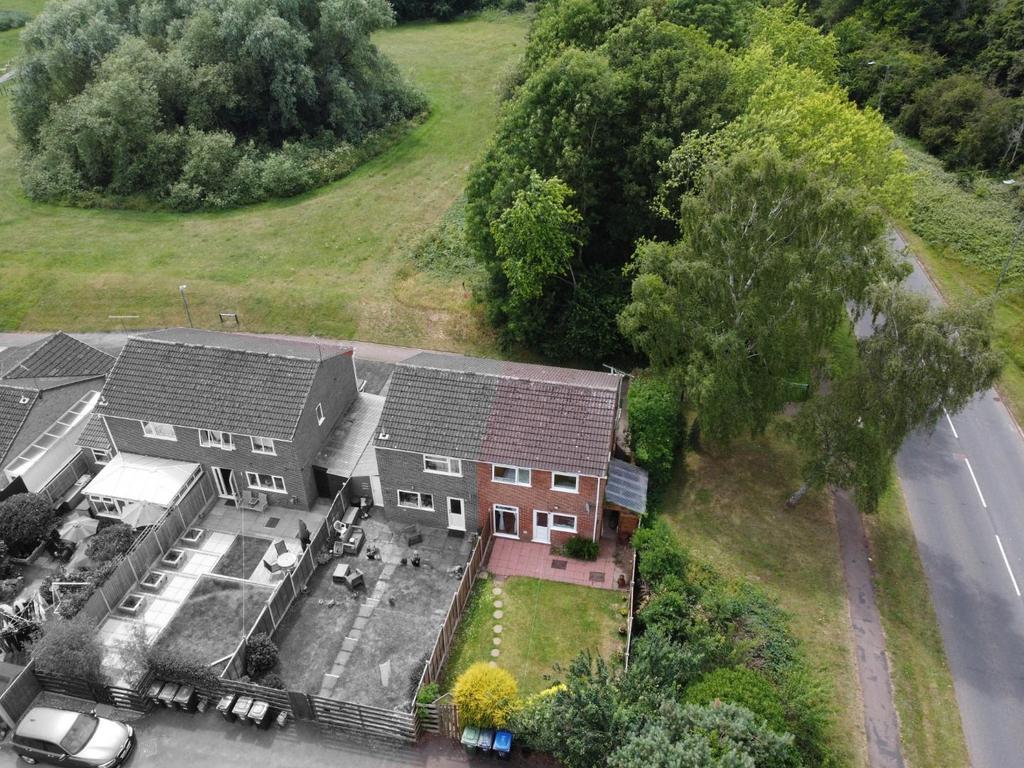 16 Twycross Walk aerial-6bw.jpg