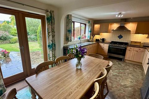 10 Vine Tree Close, Withington, Hereford, HR1 3QW