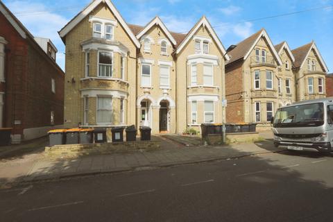 undefined, Chaucer Road, Bedford, MK40