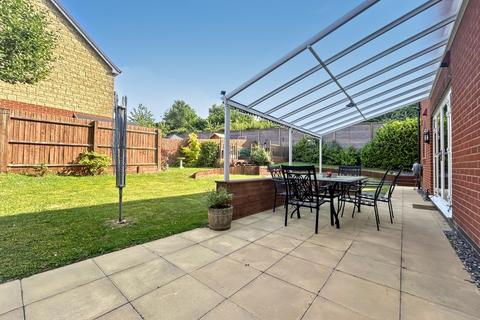 6 Vesta Close, Blunsdon, Swindon, SN26 8AJ