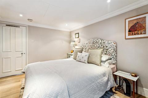 26a Redburn Street, London, SW3 4BX
