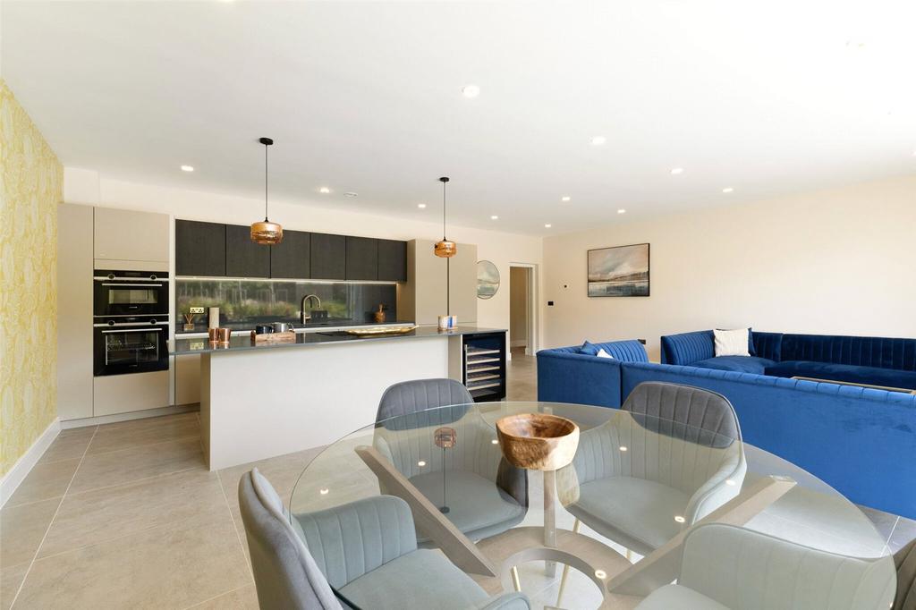 Show Apartment