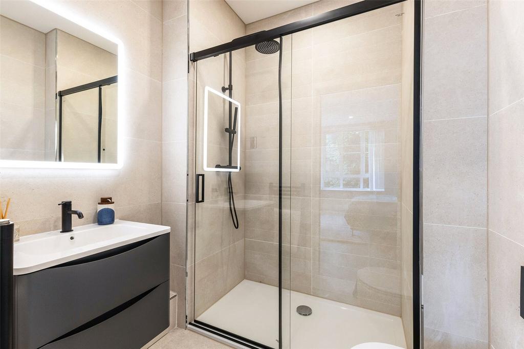 Show Apartment