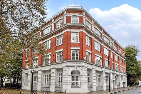 2 bedroom apartment to rent, 246-252 St John Street, London, EC1V