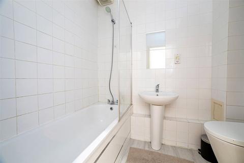 2 bedroom apartment to rent, 246-252 St John Street, London, EC1V