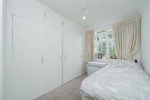 2 bedroom flat for sale, Quadrant Close, Hendon NW4